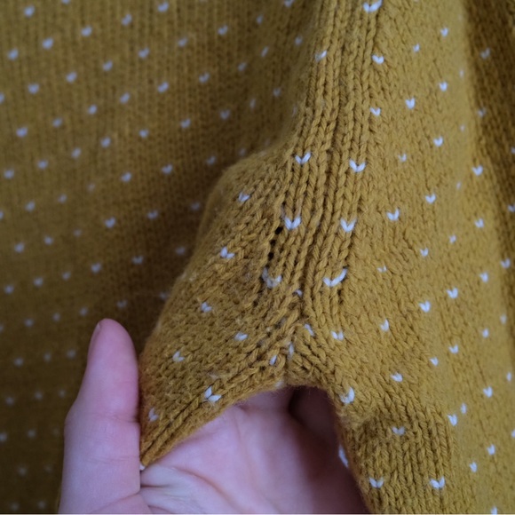 Chic Patterned Sweater - Picture 6 of 6